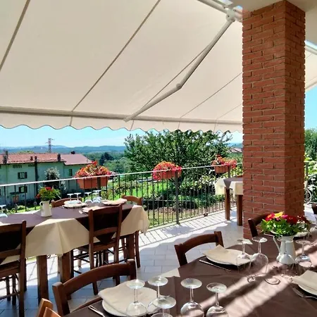 La Ca' D'amelio مزرعة للإقامة *